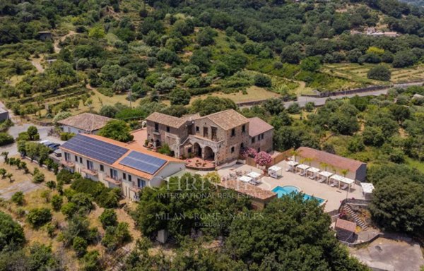 villa in vendita a Castiglione di Sicilia