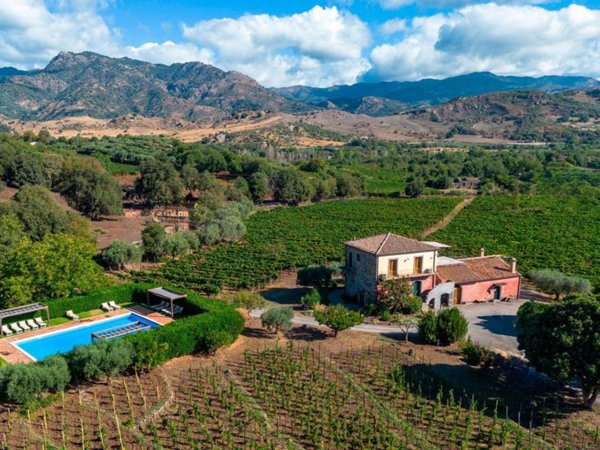 casa indipendente in vendita a Castiglione di Sicilia