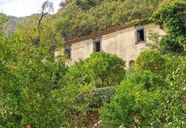 casa indipendente in vendita a Castiglione di Sicilia