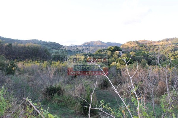 terreno agricolo in vendita a Castiglione di Sicilia