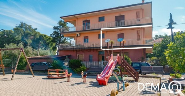 appartamento in vendita a Castiglione di Sicilia in zona Passopisciaro