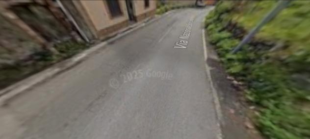 pentavano in vendita a Castiglione di Sicilia in zona Solicchiata