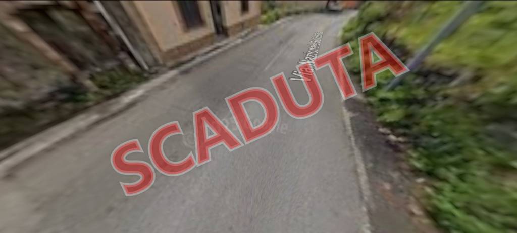 locale commerciale in vendita a Castiglione di Sicilia in zona Solicchiata