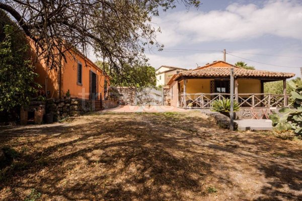 casa indipendente in vendita a Castiglione di Sicilia