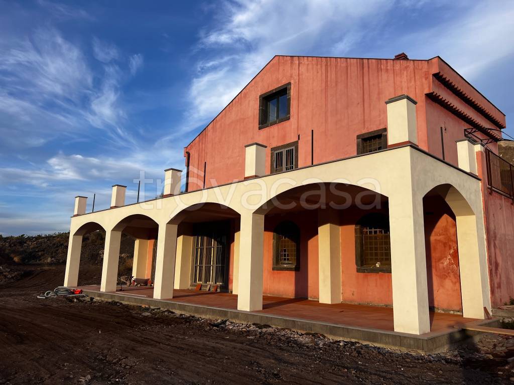 casa indipendente in vendita a Castiglione di Sicilia