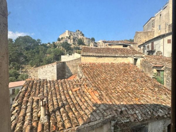 casa indipendente in vendita a Castiglione di Sicilia