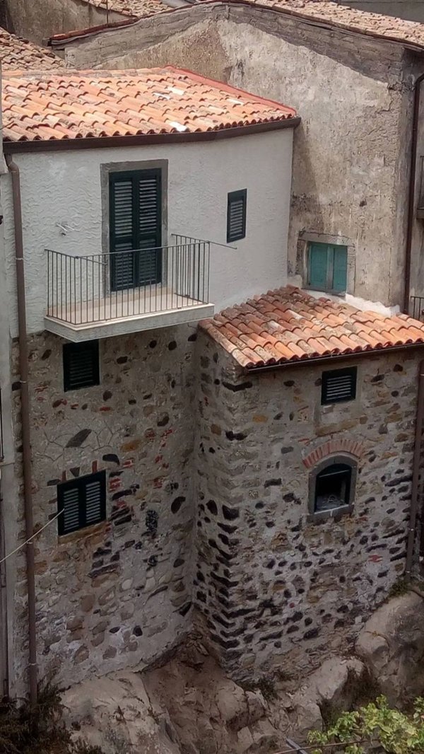 casa indipendente in vendita a Castiglione di Sicilia