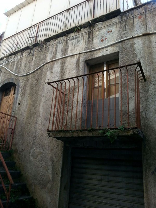 appartamento in vendita a Castiglione di Sicilia