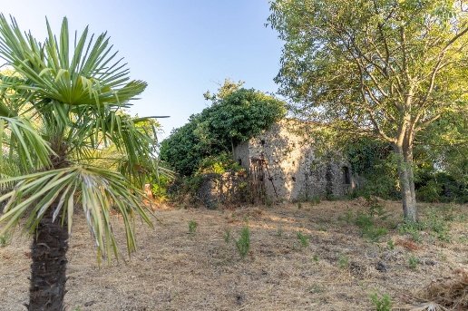 casa indipendente in vendita a Castiglione di Sicilia in zona Verzella
