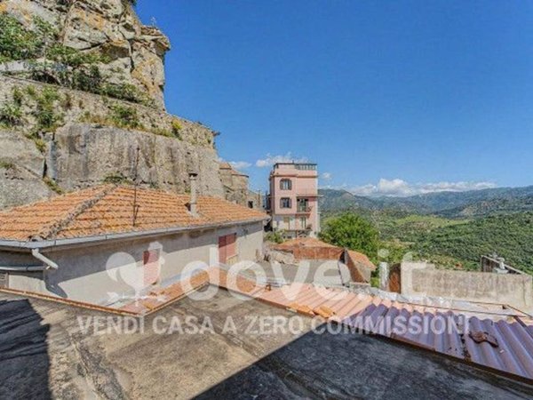 attico in vendita a Castiglione di Sicilia