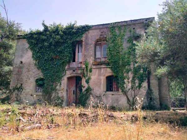 casa indipendente in vendita a Castiglione di Sicilia