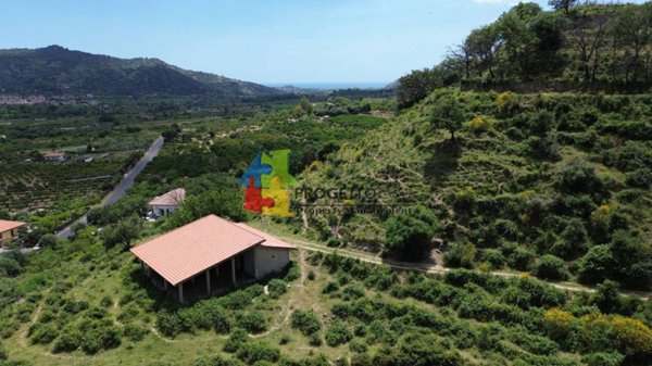 casa indipendente in vendita a Castiglione di Sicilia