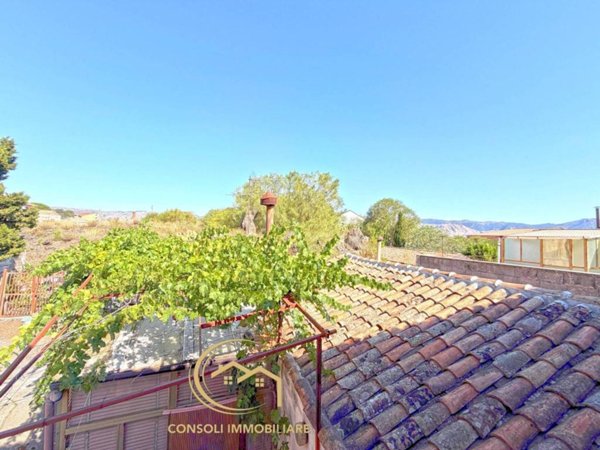 casa indipendente in vendita a Castiglione di Sicilia