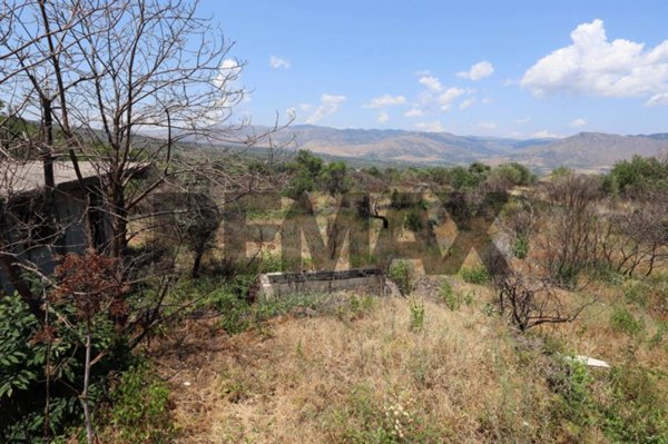 terreno in vendita a Castiglione di Sicilia in zona Solicchiata
