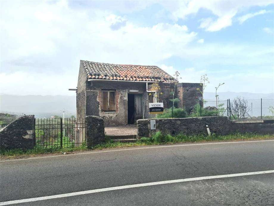 casa indipendente in vendita a Castiglione di Sicilia