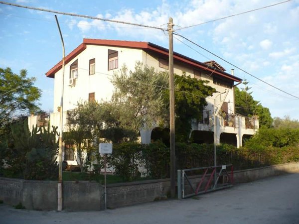 casa indipendente in vendita a Catania in zona Fontanarossa