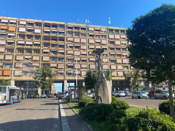 ufficio in vendita a Catania in zona Centro Storico