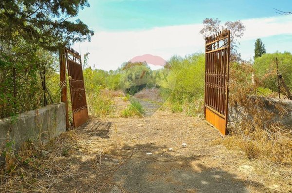 terreno agricolo in vendita a Catania in zona Zona Industriale