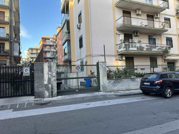 negozio in vendita a Catania