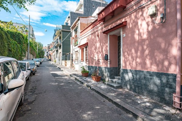 casa indipendente in vendita a Catania in zona Cibali