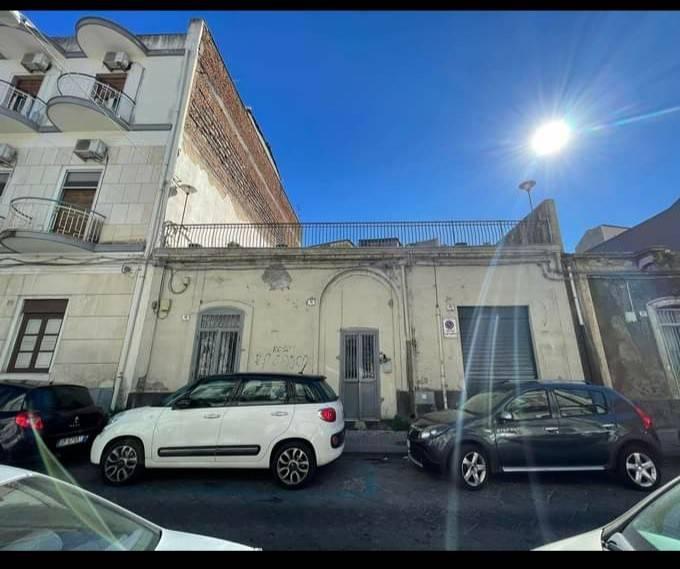casa indipendente in vendita a Catania in zona Picanello