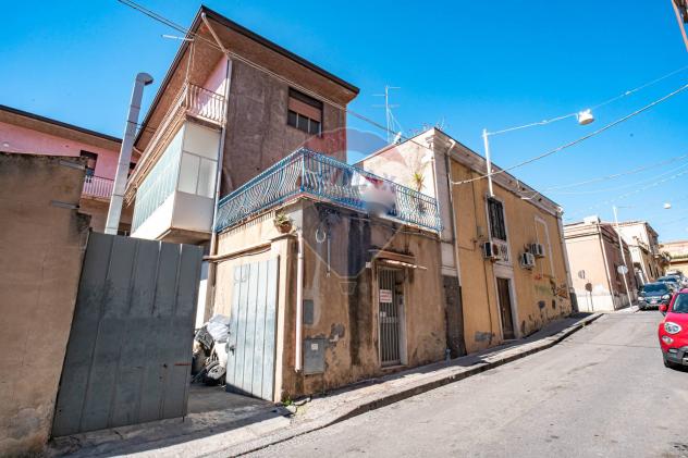 negozio in vendita a Catania in zona Cibali