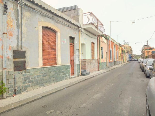 casa indipendente in vendita a Catania in zona Barriera del Bosco