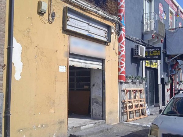 locale commerciale in vendita a Catania in zona San Giuseppe la Rena