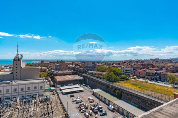 appartamento in vendita a Catania in zona Centro Storico