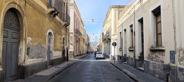 appartamento in vendita a Catania in zona Centro Storico