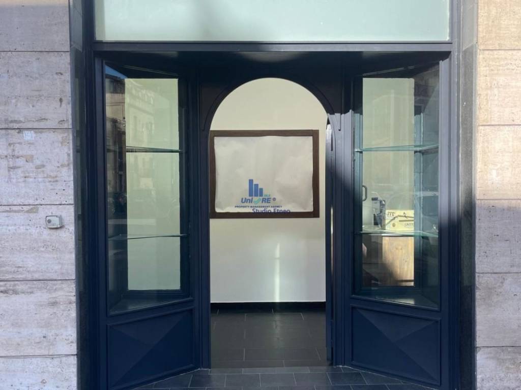 negozio in vendita a Catania in zona Cibali