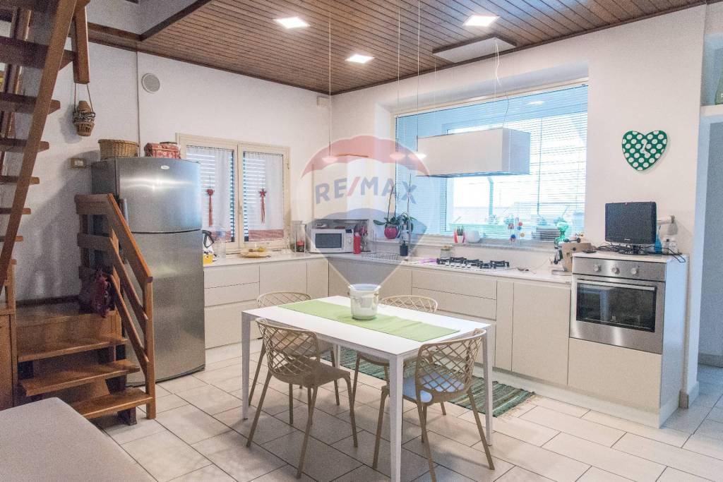 appartamento in vendita a Catania in zona Trappeto
