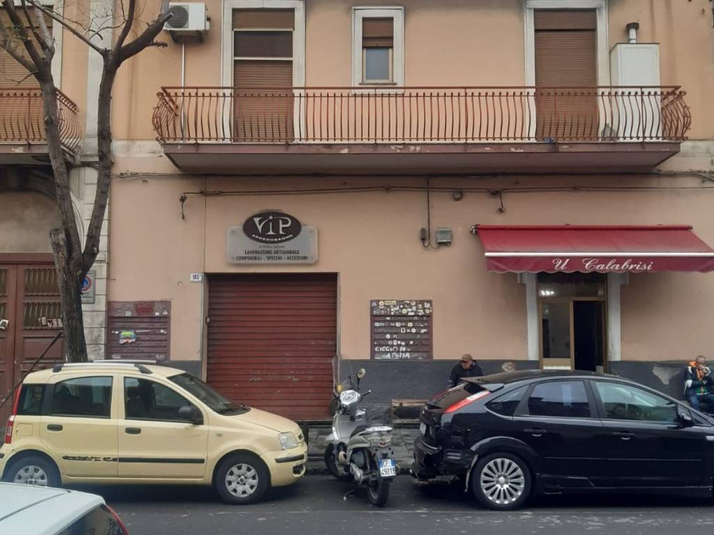 negozio in vendita a Catania