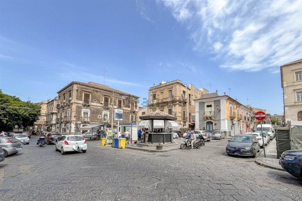 appartamento in vendita a Catania in zona Centro Storico