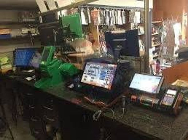 negozio in vendita a Catania in zona Ognina
