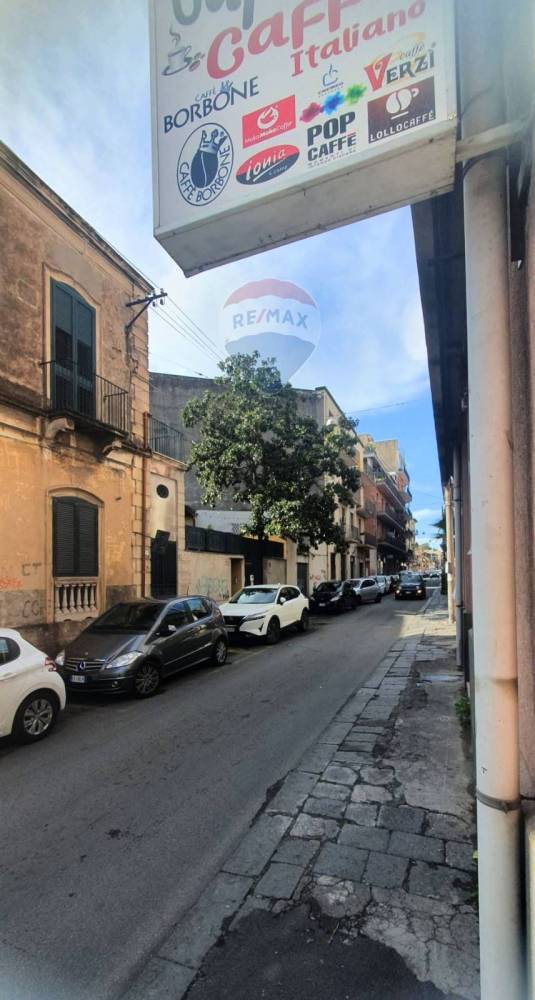 negozio in vendita a Catania in zona Cibali