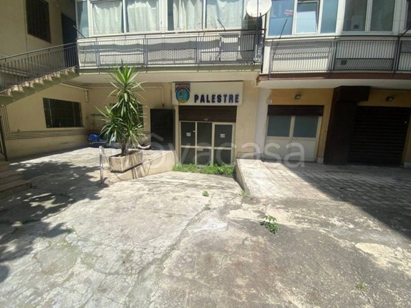 locale commerciale in vendita a Catania