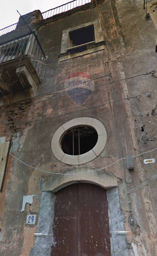 casa indipendente in vendita a Catania in zona Centro Storico