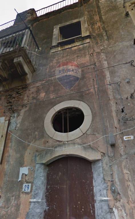 casa indipendente in vendita a Catania in zona Centro Storico