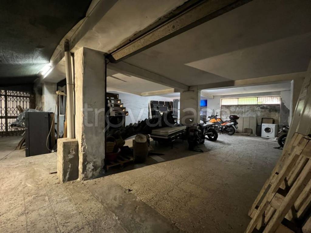 negozio in vendita a Catania in zona Centro Storico