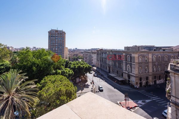 appartamento in vendita a Catania in zona Centro Storico