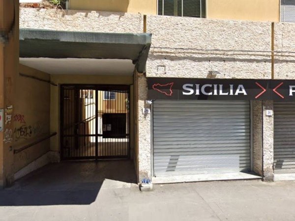 negozio in vendita a Catania in zona Picanello