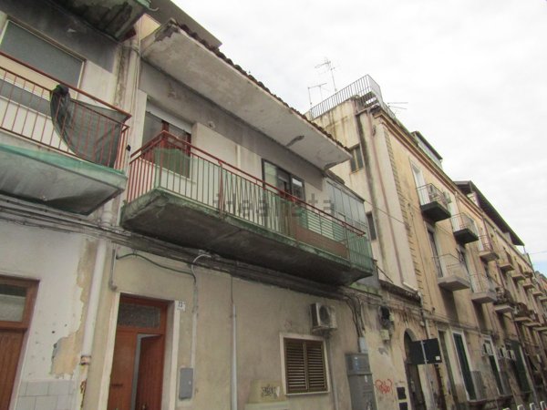 casa indipendente in vendita a Catania in zona Centro Storico