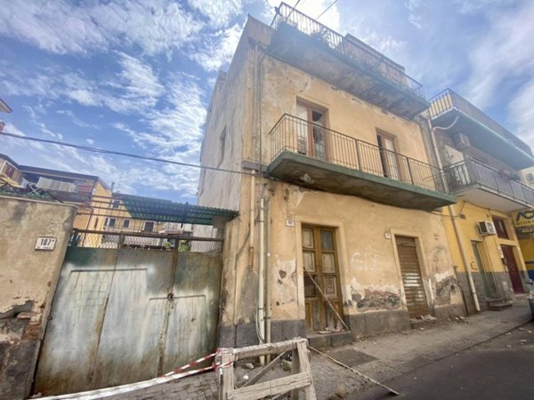 casa indipendente in vendita a Catania in zona Picanello