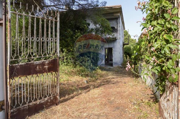 casa indipendente in vendita a Catania in zona Centro Storico
