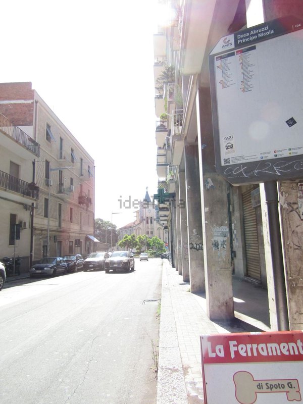 negozio in vendita a Catania in zona Picanello