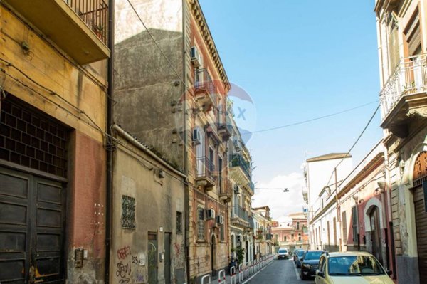 appartamento in vendita a Catania in zona Centro Storico