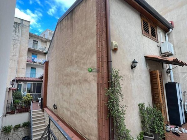 casa indipendente in vendita a Catania in zona Picanello