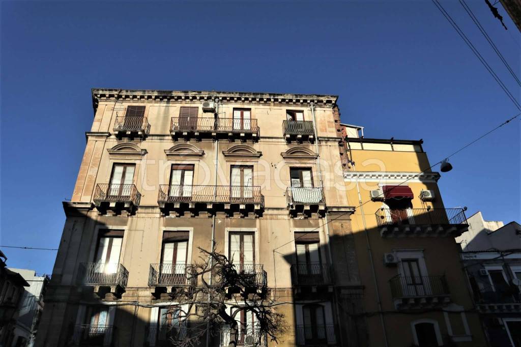 appartamento in vendita a Catania in zona Centro Storico
