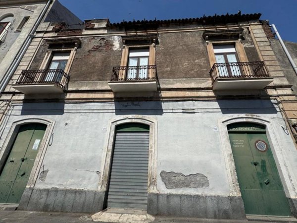 intera palazzina in vendita a Catania